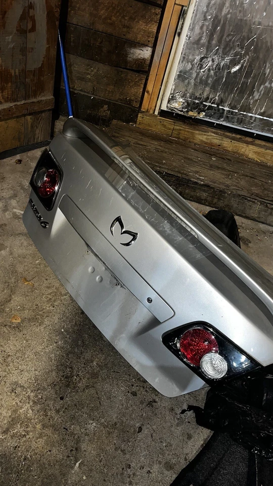 Mazda 6 porta-malas prata fabricante de equipamento original com spoiler *roubo* - Imagem 2 de 3