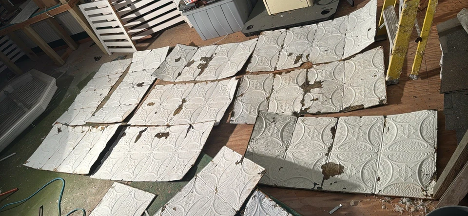 "Azulejos de techo antiguos de 24"" X 48"" estaño/metal rescatados años 1900" Foto 3 de 4