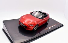 Mazda MX-5 Roadster Selection 1:43 Red Diecast Car in Display Case Ixo