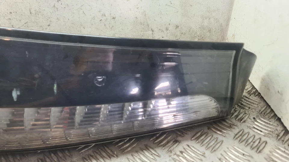 Luz trasera izquierda mitsubishi grandis lado pasajero nsr lh 04-09 Foto 3 de 4