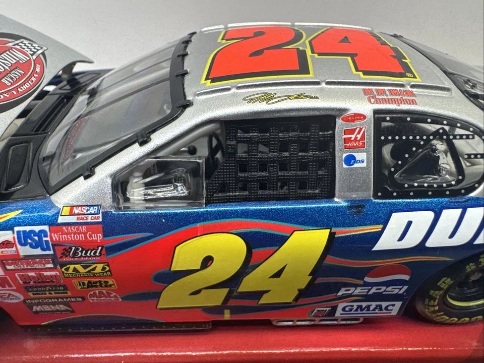 Jeff Gordon #24 Winston Cup Series Champion, 2001 Nascar 1/24 Scale Die-cast  - Image 3 of 4