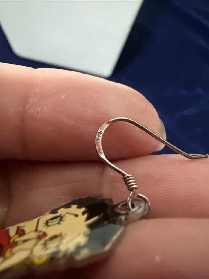 Pendientes colgantes vintage Betty Boop pose esmalte vestido rojo dibujos animados 925 Foto 4 de 4