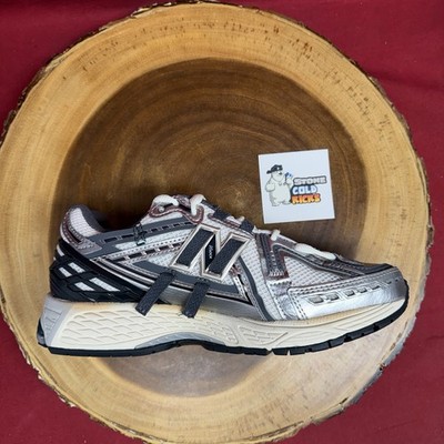 New Balance 1906 Silver Gold Metallic M1906AD Size 7 Left Shoe