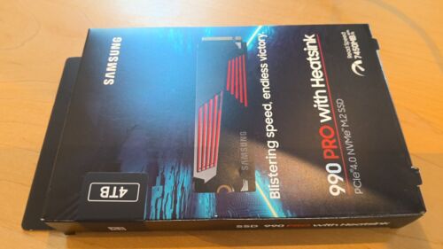 Samsung - 990 PRO 4 TB interne SSD PCIe Gen 4x4 NVMe mit Kühlkörper - Bild 1 von 3