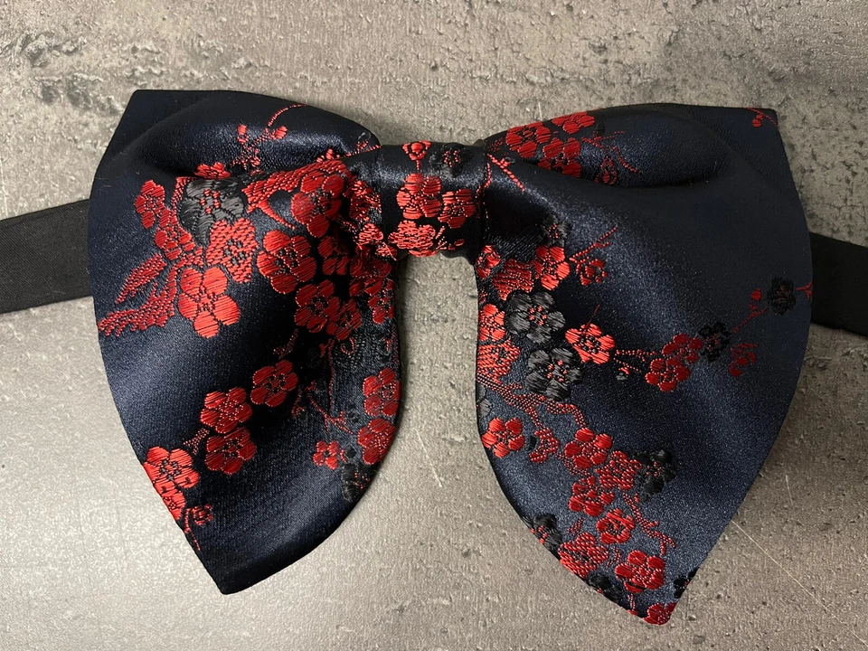 Pajarita de satén FloraL negra/roja de gran tamaño hecha a mano estilo vintage boda graduación Foto 3 de 3