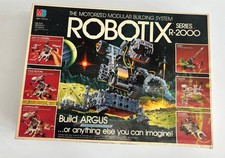 ROBOTIX R-2000 ARGUS Motorized Sci-fi Robot Building Set - Milton Bradley 1985