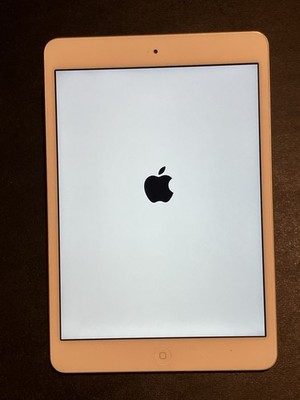2013 Apple iPad Mini 2nd Gen A1489 7.9'' 16GB WiFi Space Gray VERY CLEAN