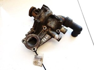 Volkswagen Passat 1994 Water pump 037121013a, Genuine #1228795-28
