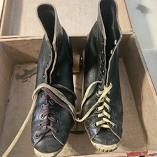 Vintage Black Leather Cleveland Skate Co. Skates W/Key Metal Box Size 9 USA