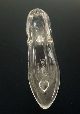 Walt Disney Classic Collection Disneyland Cinderella Event Glass Slipper
