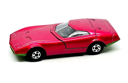 Matchbox Lesney Superfast 52 Dodge Charger Mk. III pinkish red, green base nmint