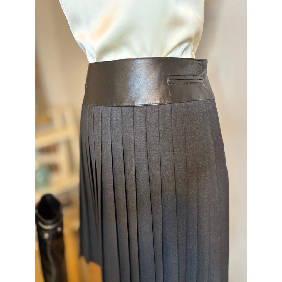 Falda plisada cintura superior cuero mezcla lana W BY WORTH Foto 2 de 4