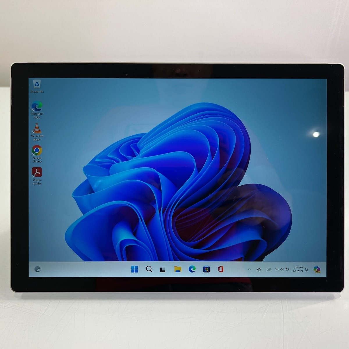 Microsoft - Surface ☆ Pro5 i5 7300U 128GB 8G Amazon.com : Microsoft Surface Pro (5th Gen) (Intel Core i5