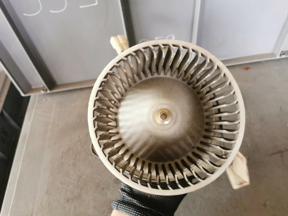 Daihatsu Cuore II L80 1985-1990 Gebläsemotor Heizungsgebläse Gebläse  - Bild 4 von 4
