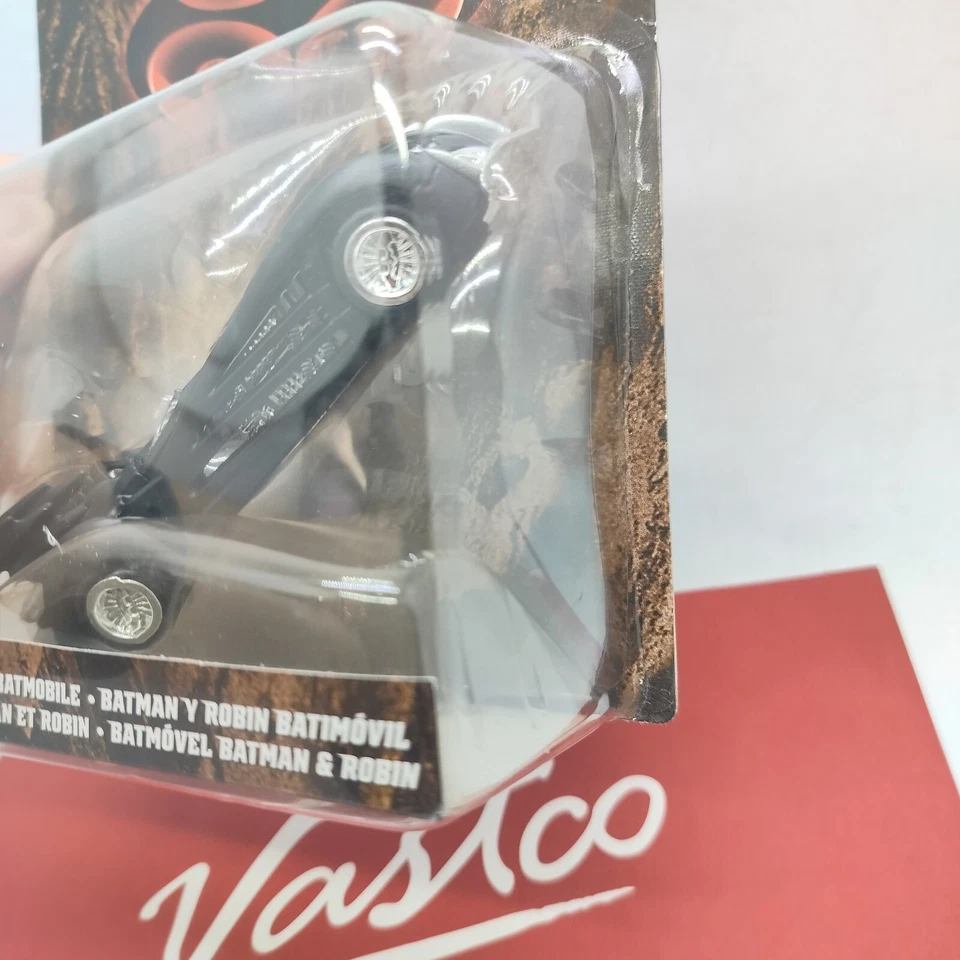 2012 Hot Wheels DC Comics Batman & Robin Batmobile Diecast 1/50 Scale X4035 - Image 3 of 4