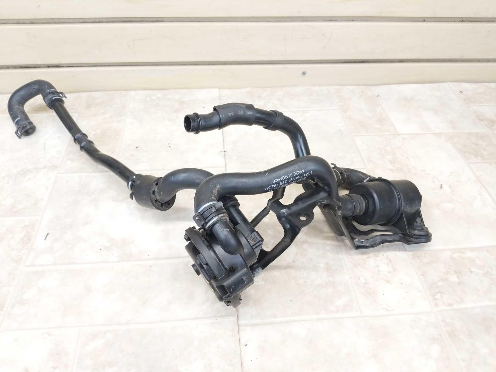 2017-2022 Audi R8 OEM Evaporator Air Valve & Air Hoses P/ 8K0906253 4S0201752A