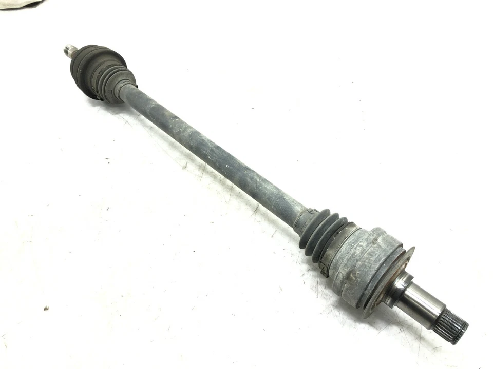 Mercedes-Benz E350 W212 2008-2017 eje trasero conductor izquierdo eje OEM. Foto 2 de 4