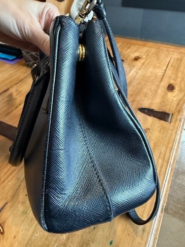 Authentic PRADA Black Galleria Saffiano Bag - Picture 6 of 12