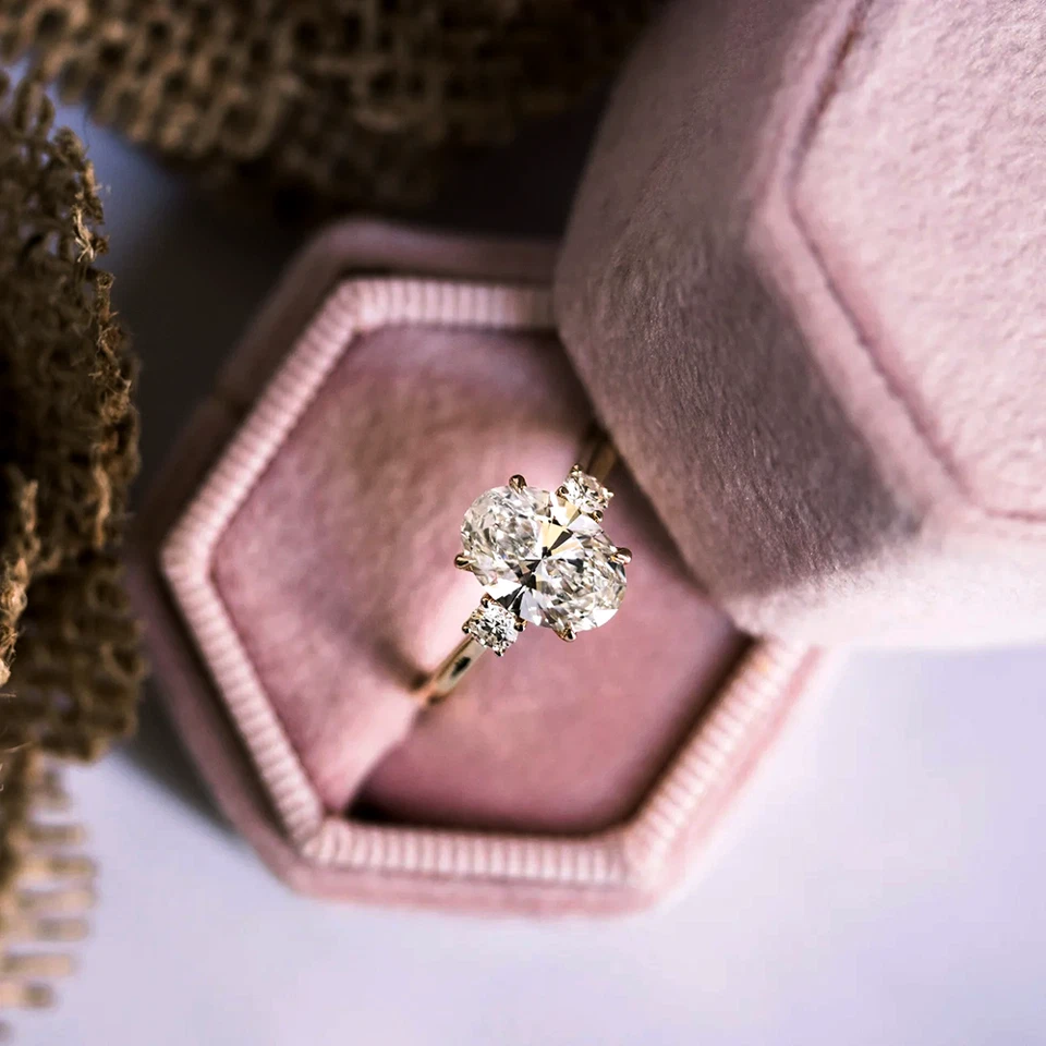 Wedding Diamond Ring Lab Grown Oval 1.9 Ct IGI Certified 18k Yellow Gold Size 7 - Image 2 of 4