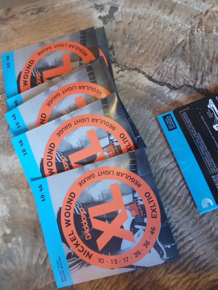 Corde guitare Electrique D'addario Nickel Wound 10/46. Lot de 8 boîtes - Photo 1/2