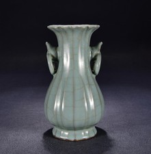 Old Chinese Guan Kiln Celadon Glaze Vase w/ear U2152