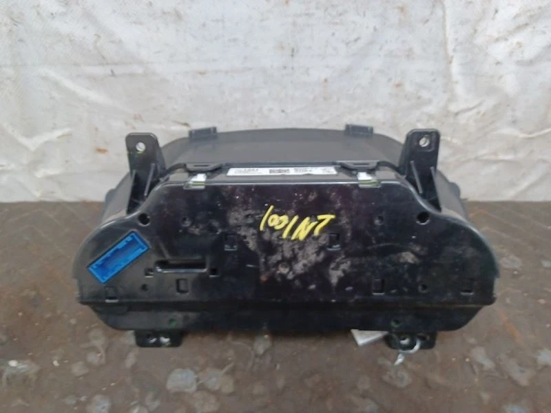 2016 Chevrolet Silverado 1500 Speedometer 2617703 - Image 3 of 4