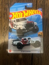 Hot Wheels Baja Blazers White Borla '20 Jeep Gladiator 2022 1/64 Creased Card