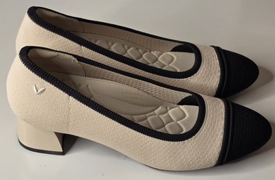 VIVAIA Julie Pro Almond-Toe Chunky Block Heels Cream Black Size 39.5 US 8/8.5