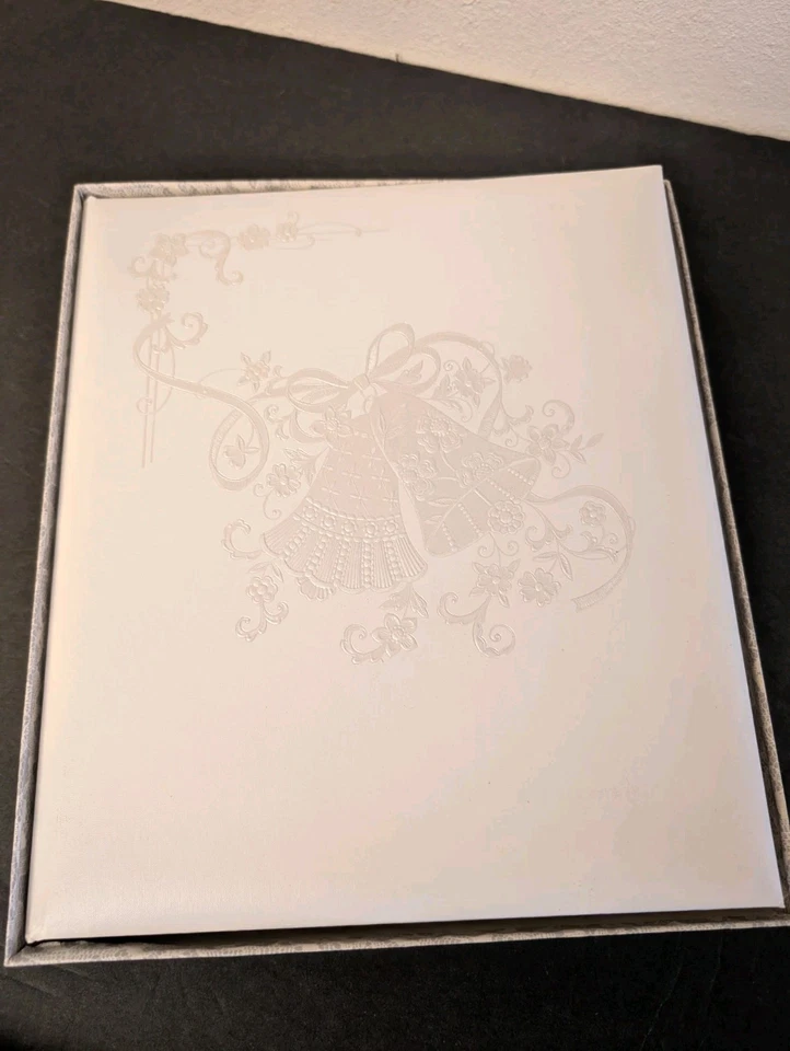 SINOS DE CASAMENTO HALLMARK, placa de convidado no livro * Álbum, marfim e branco CAIXA ABERTA - Imagem 2 de 4