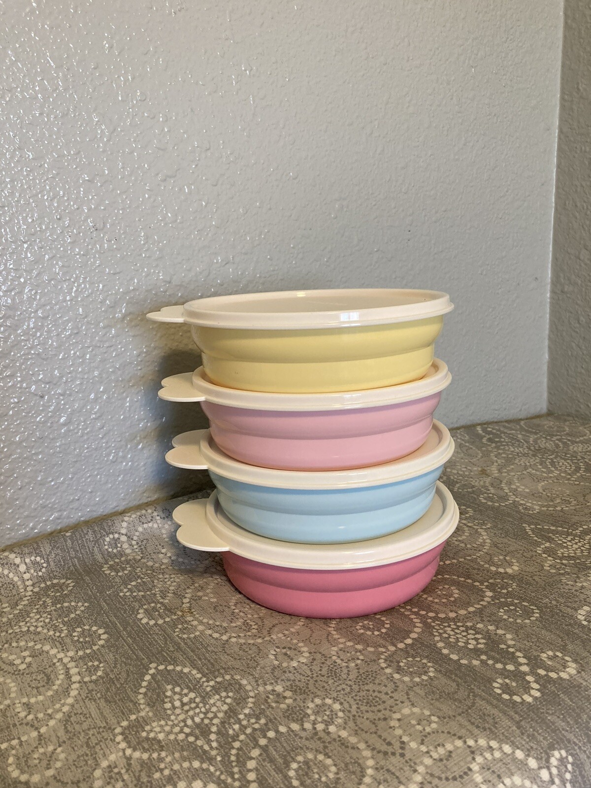 Brand New Tupperware Impressions Pastel Cereal Bowls with Seals Set of