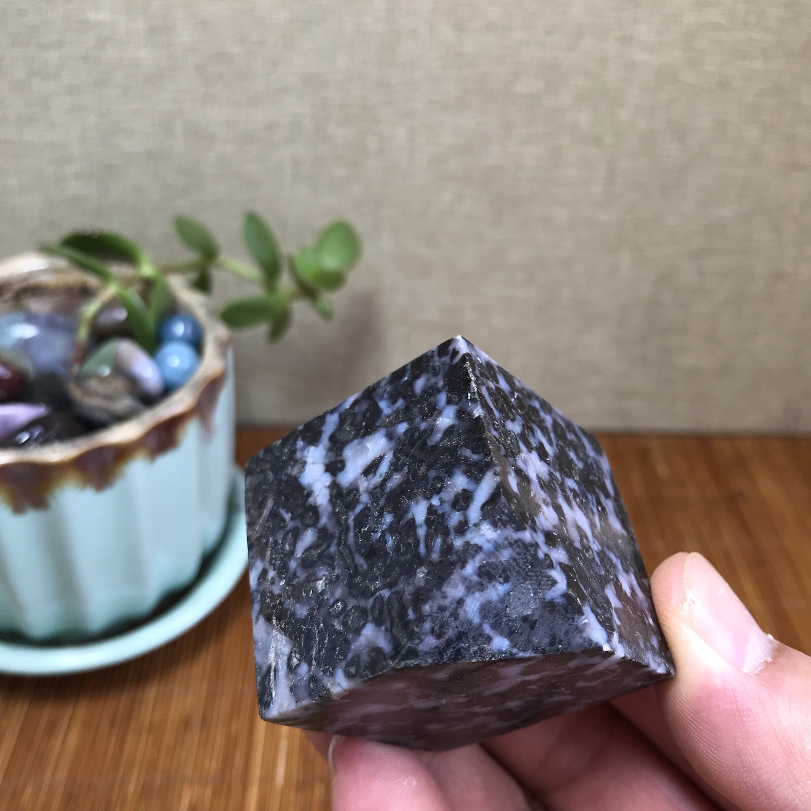 35mm Natural merlinite Snakeskin spotted Cube Crystal free standing 144g A5283