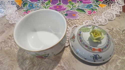 HEREND INDIAN BASKET MULTI COLOR SUGAR BOWL LID YELLOW ROSE FINIAL 1 - Picture 4 of 5