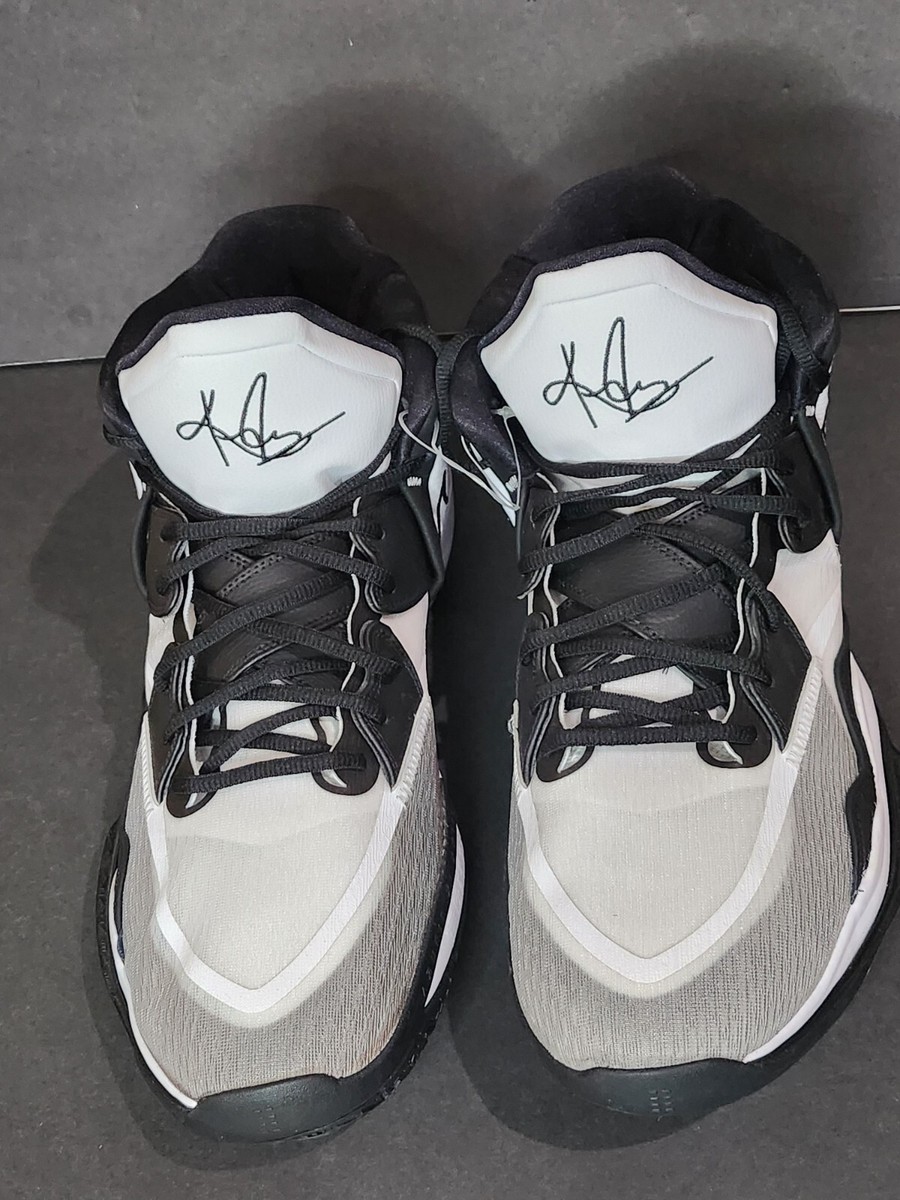 シューズ(男性用) Nike Kyrie Infinity By You 26cm Nike Mens Kyrie Irving Infinity 8 TB Wolf Grey White DO9616