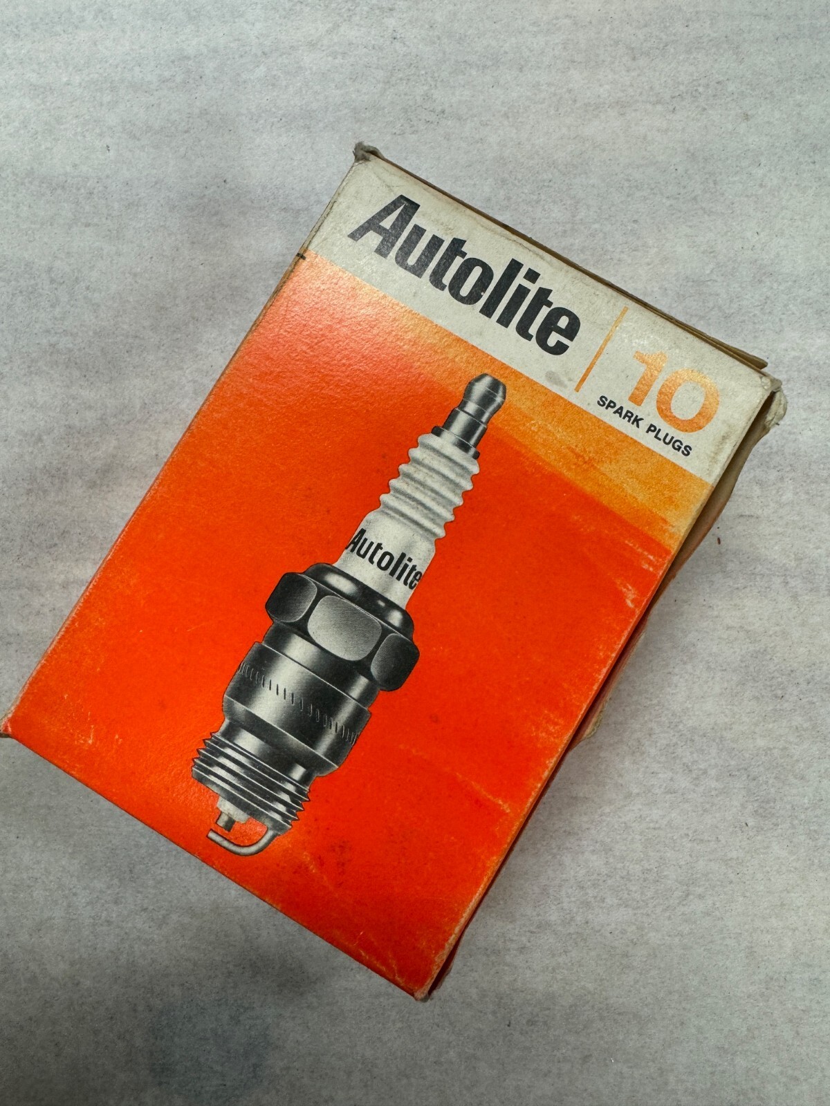 NOS Autolite 318 Spark Plugs Box of 10 New old Stock Made in USA Factory Sealed