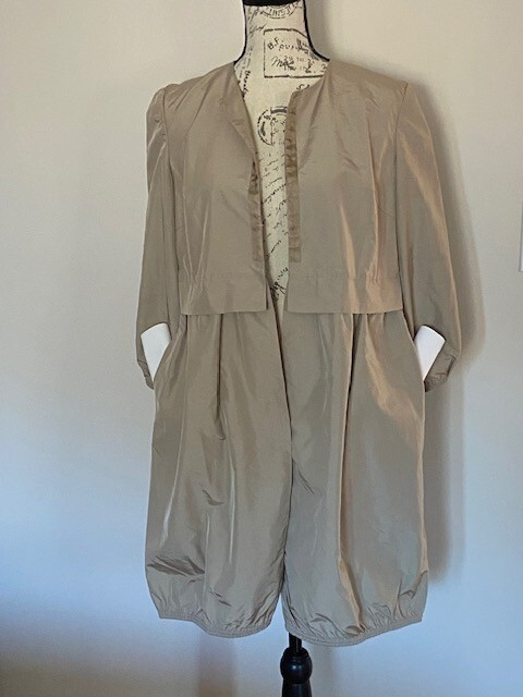 Joan Vaas Women Beige Trench Size Medium