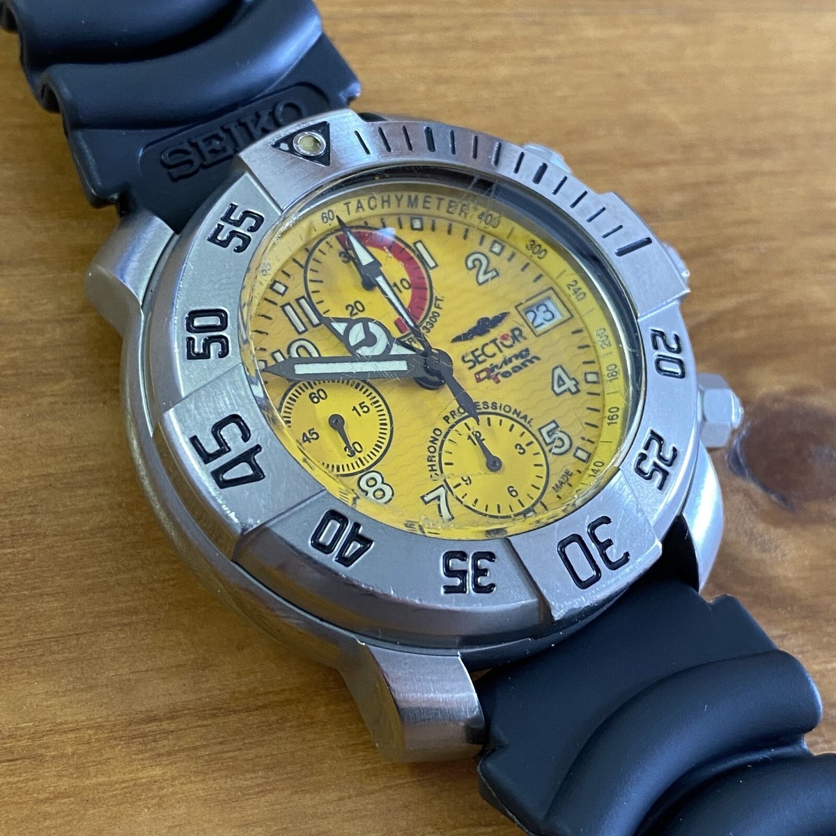 SECTOR Diving Team 1000 Chronograph Automatic Yellow Dial SECTOR Diving Team 1000 Chronograph Automatic Yellow Dial