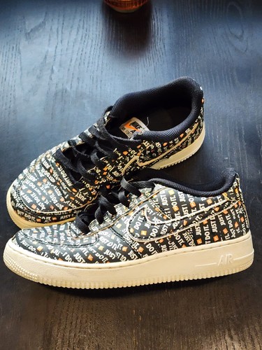 Nike Air Force 1 Just Do It! Youth 7 Sneakers - Tennis Shoes Men Women