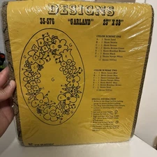 Rug Crafters Designs Garland 23” X 38” Floral Burlap Pattern