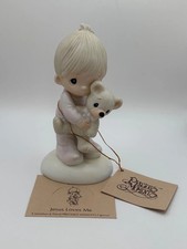 Precious Moments Jesus Loves Me Vintage 1978 Porcelain Collectible Figurine