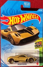 HOT WHEELS EXOTICS PAGANI HUAYRA GOLD 244/250. SEE COMBINED OFFERS