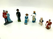 UNBRANDED TOY SOLDIERS SIX FEMALE FIGURES & ONE MALE 54MM UNBOXED