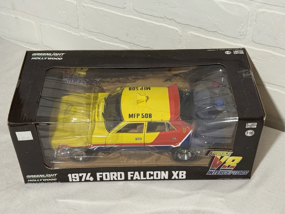 1:18 Greenlight 1974 Ford Falcon XB First of the V8 Interceptors Mad Max - Image 2 of 4
