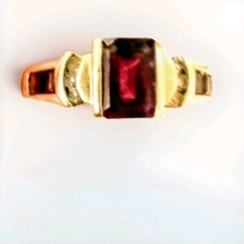Diamond &Garnet ART DECO 10k Yellow Gold Ring 3.48 gm.