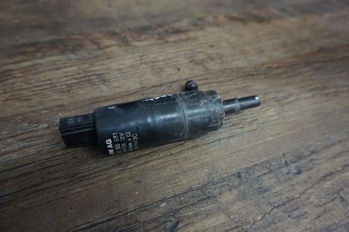 3B7955681 Pumpe Scheinwerferreinigungsanlage SWRA VW Golf 6 Passat 3C