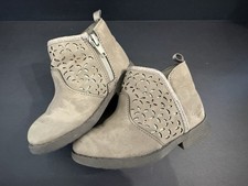 OshKosh B gosh toddler girls size 7M Boots Estell taupe sparkles zip up