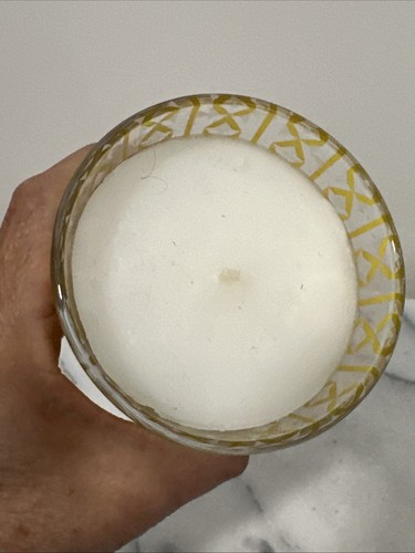 NEST New York Scented Candle“ Holiday” Bougie Perfumee 8.1 Oz Never Lit Fragrant - Picture 3 of 7
