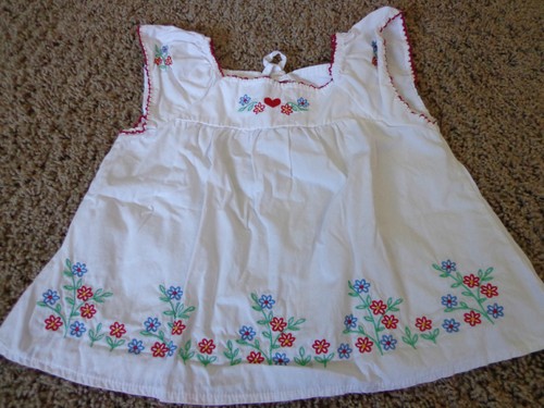 Girl's sz 4 short sleeve EUC country blouse lot (2) white cotton tops w/flowers - Picture 2 of 6