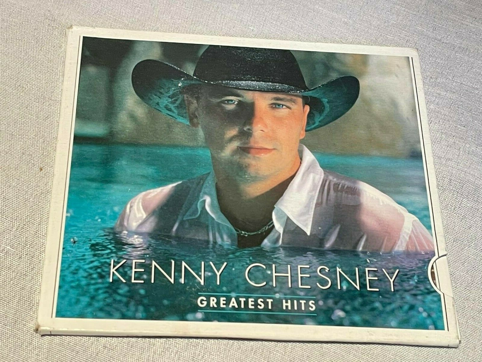 Kenny Chesney -  Greatest Hits - Digipak CD Album - 2000 BMG Music - 17 Tracks