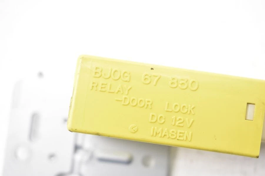 Mazda MX-5 MIATA 2004 1,8 L NB módulo temporizador de bloqueo de puerta BJ0G 67 830 Foto 4 de 4