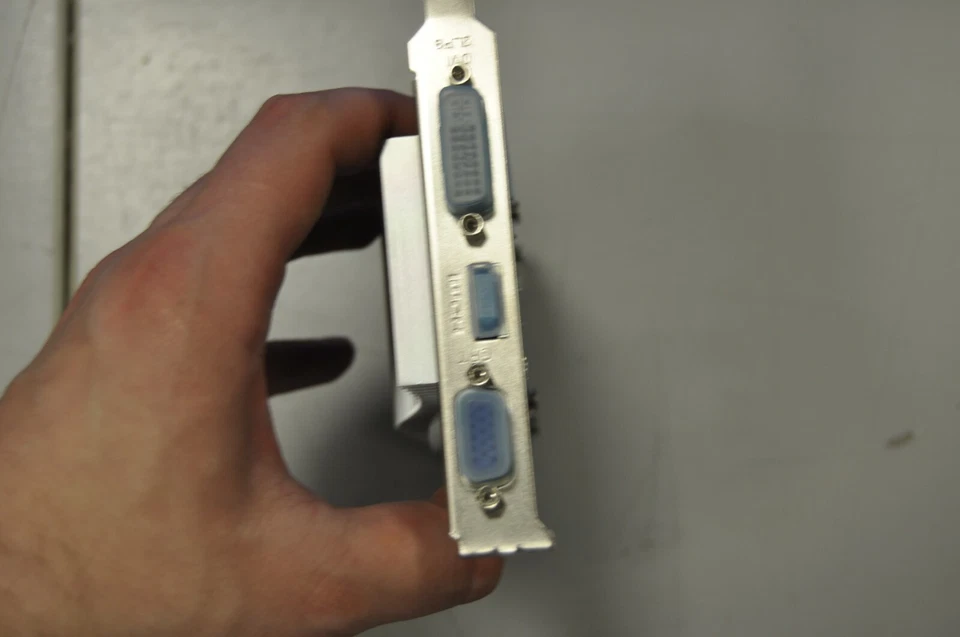 MSI NVIDIA GeForce 210 1GB GDDR3 Graphics Gard n210-md1gd3h/lp - Image 2 of 4